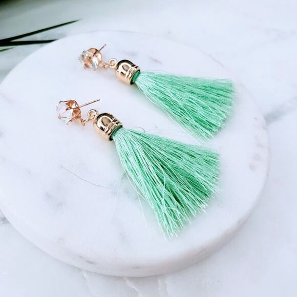 Francesca's Green Tassel Drop Earrings - Picture 1 of 4